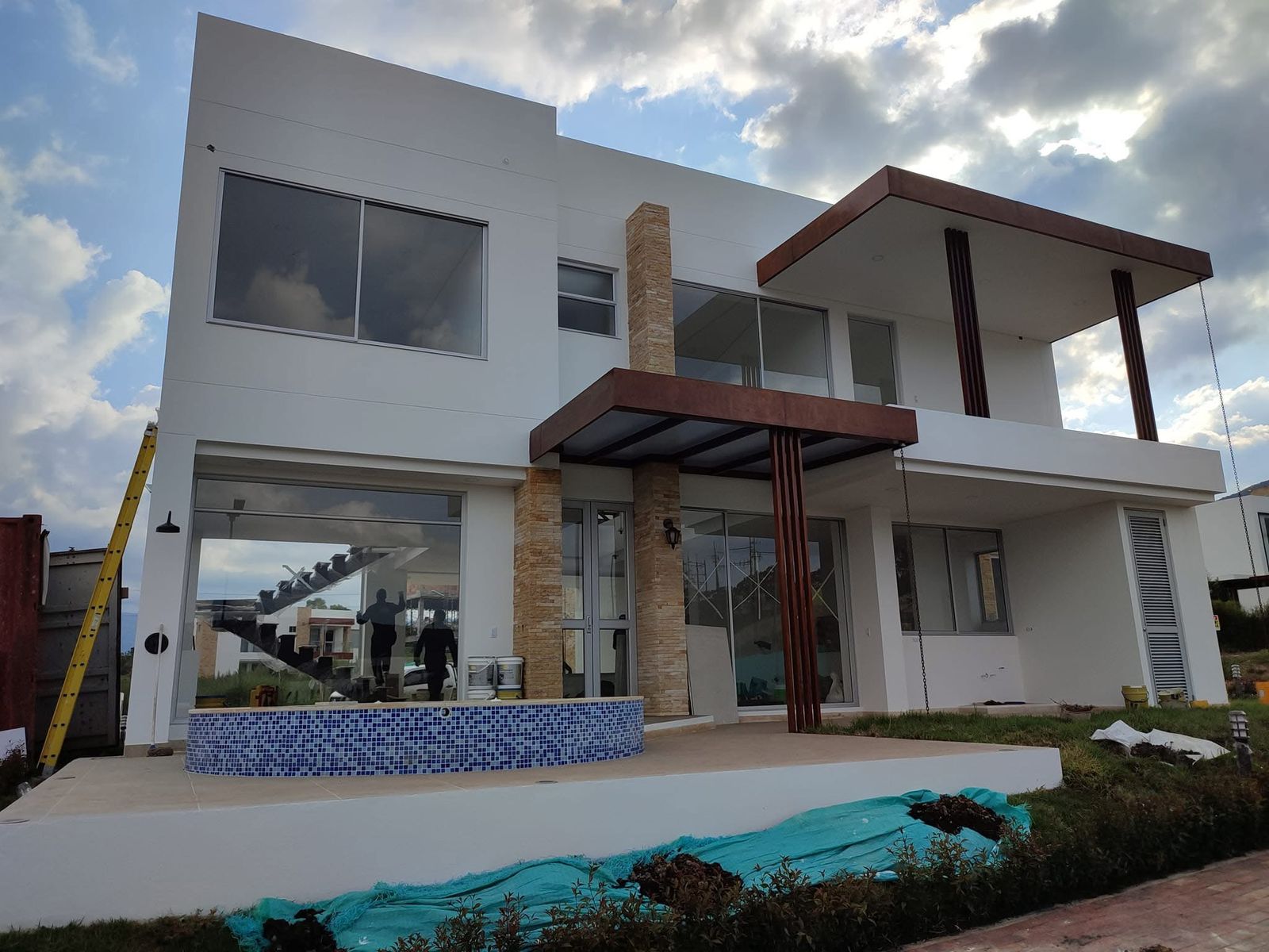 Fachada de edificio de vidrio